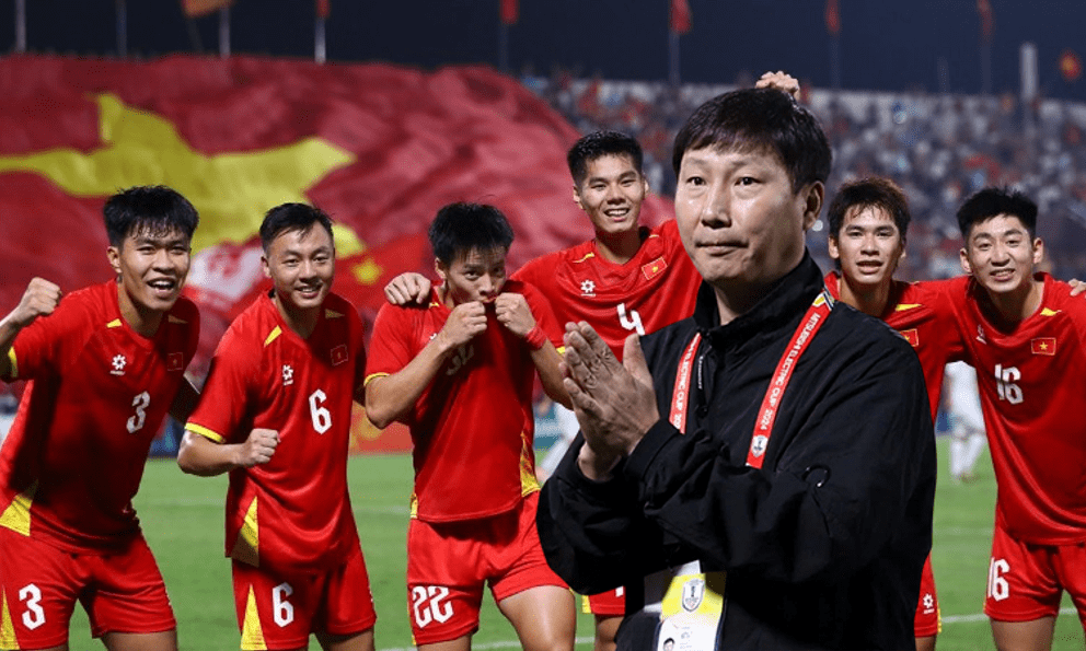 “Đấu Lào, chỉ mong các cầu thủ Việt Nam lành lặn là tốt rồi, thắng 2-3 bàn là đủ!”