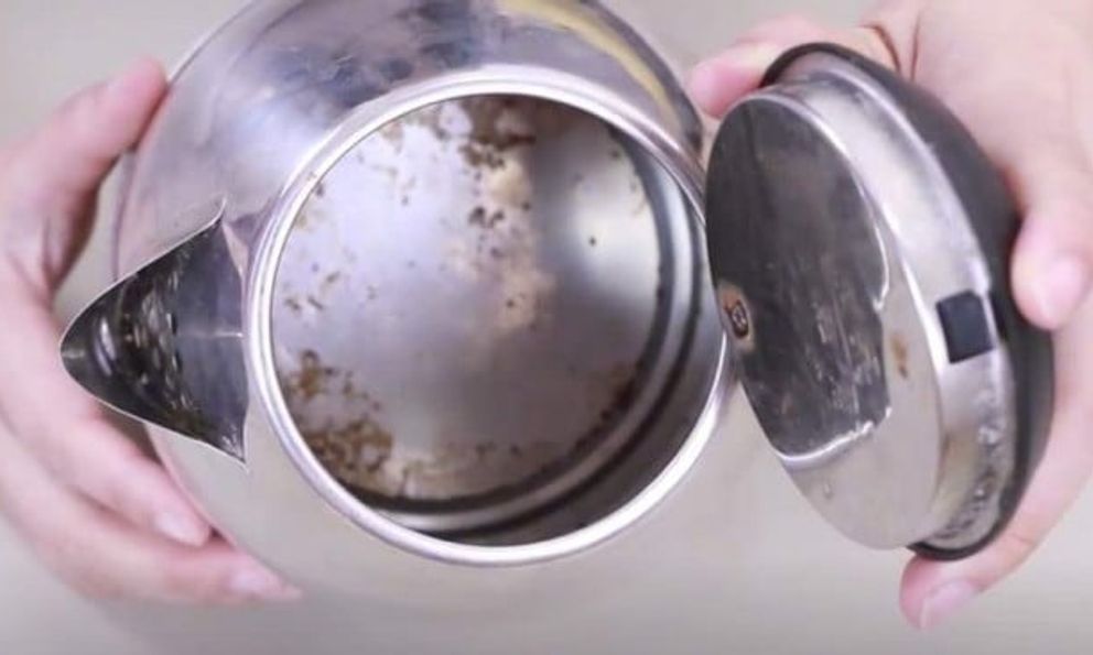 Nghiên cứu mới: Thứ quen thuộc trong bếp, nhà nào cũng dùng mỗi ngày có thể giải phóng 3 tỷ hạt vi nhựa