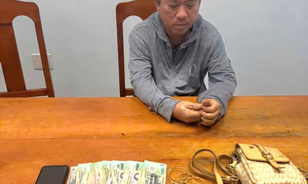 Tạm giữ nhân viên quán cơm Nguyễn Ngọc Trung 