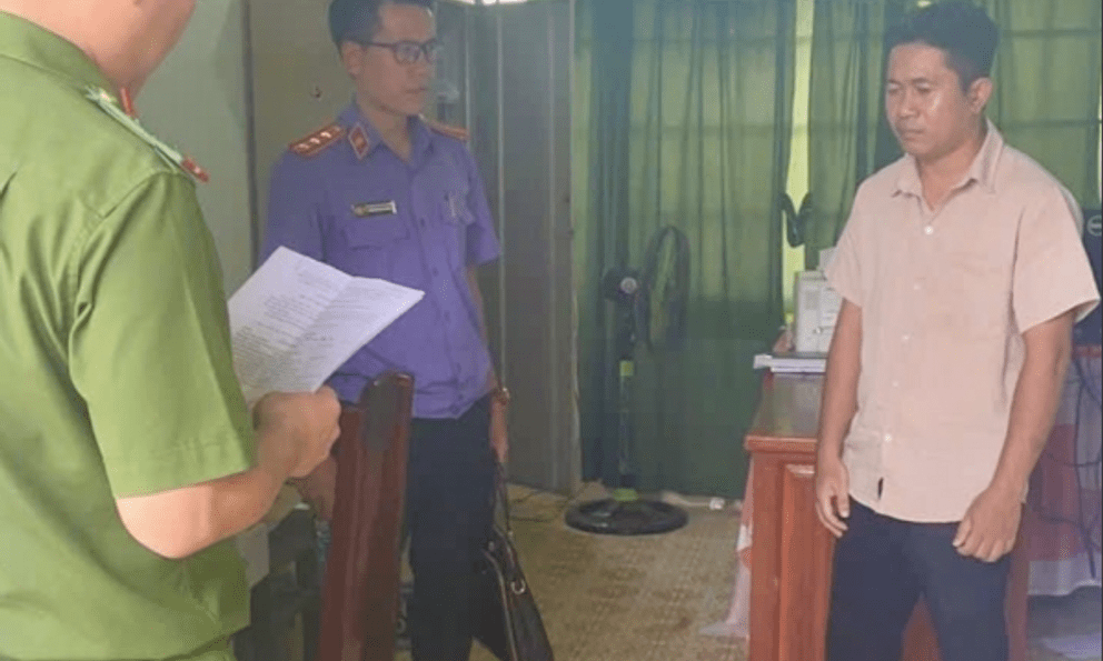 Bất ngờ nguồn cơn cán bộ chiếm đoạt 500 triệu đồng tiền cứu trợ lũ lụt 