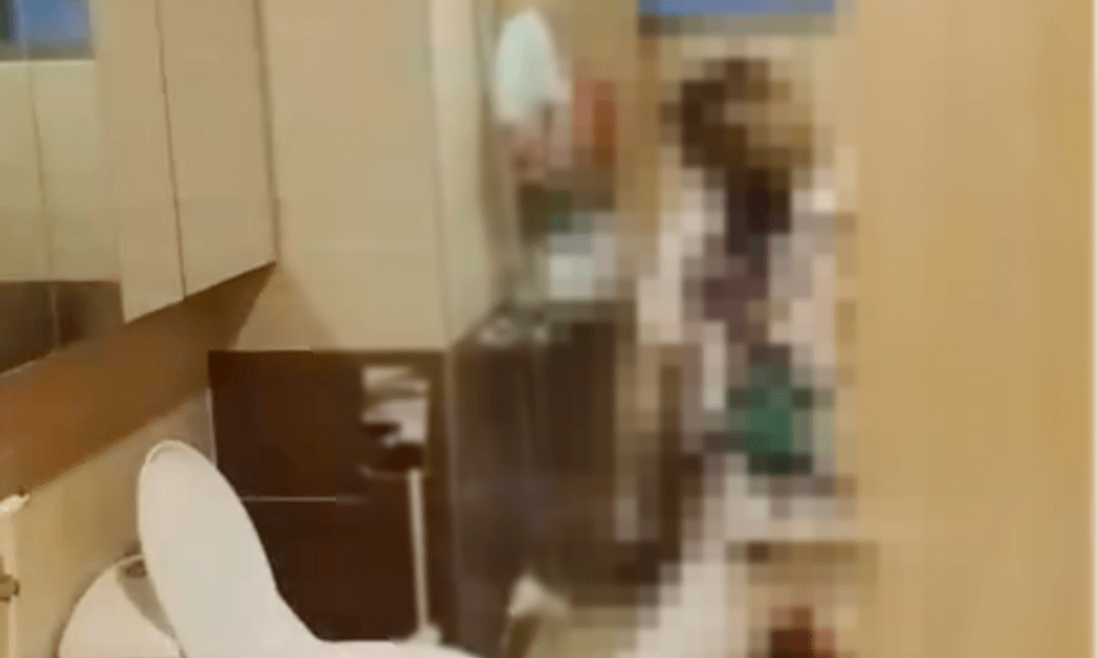 Danh tính thi thể phân huỷ trong nhà vệ sinh chung cư ở TP. HCM, trên người có nhiều hình xăm 