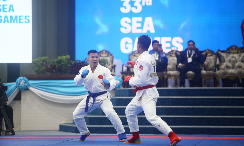 Bị chủ nhà Thái Lan gây bất lợi, nhà vô địch thế giới của Việt Nam thua ngay trận đầu SEA Games