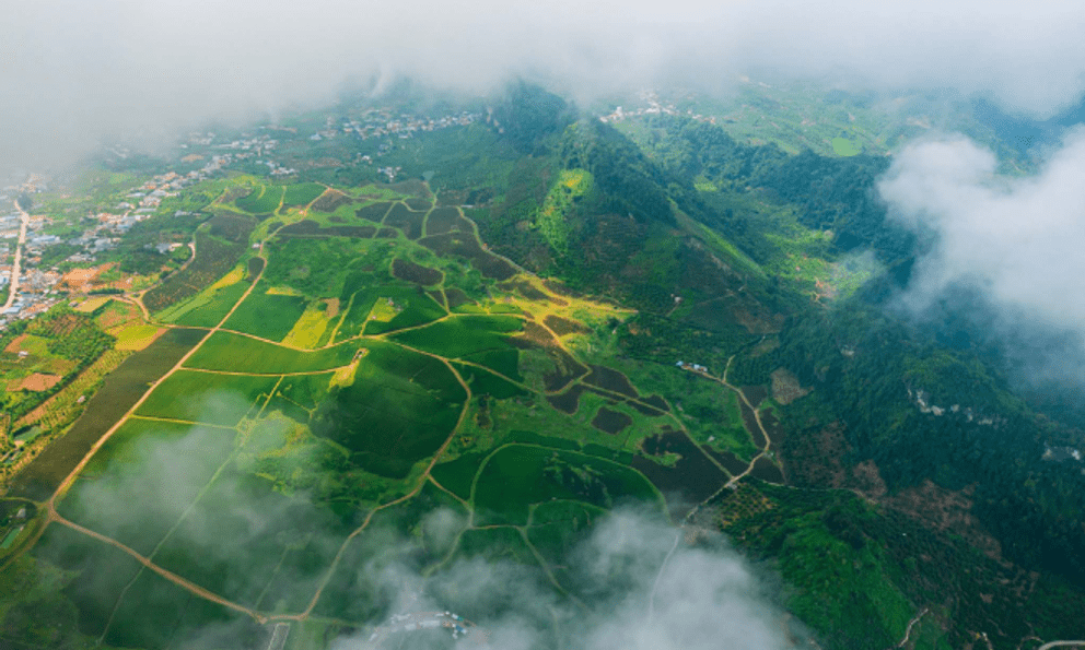 Điểm miền núi phía Bắc nhiều người đang rủ nhau đi: Càng cuối năm càng đông, có đặc sản 