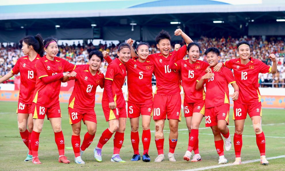 Diễn biến trận Việt Nam 4-0 Indonesia: Tuyển Việt Nam vào chung kết với 