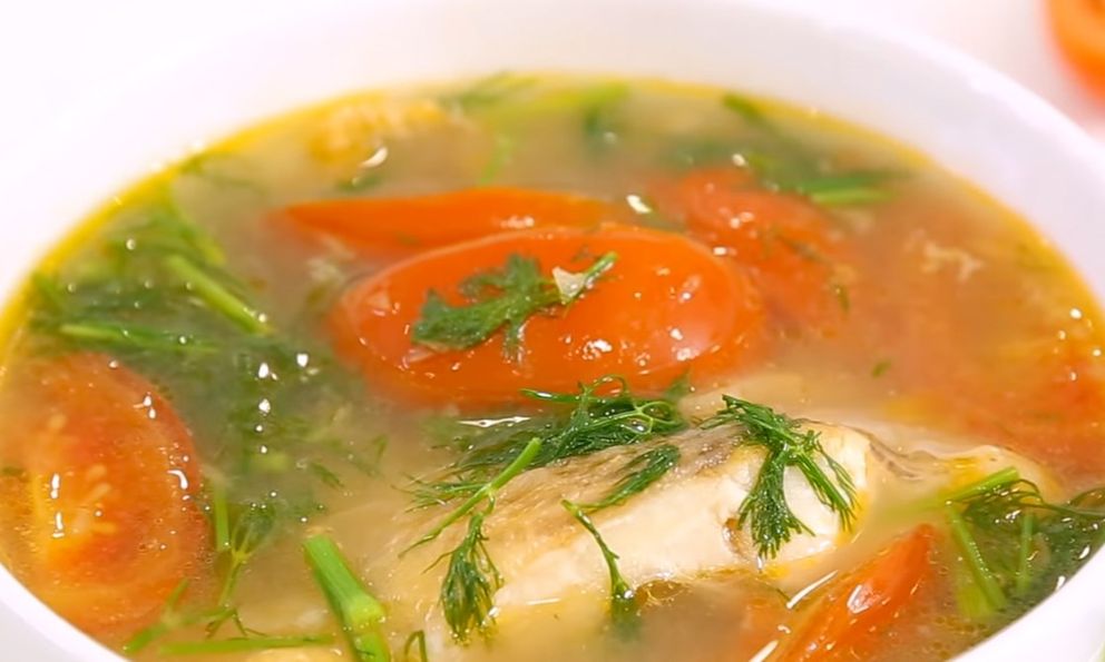 Suy thận cấp, tổn thương gan nghiêm trọng sau khi cố ăn bát canh cá có vị lạ