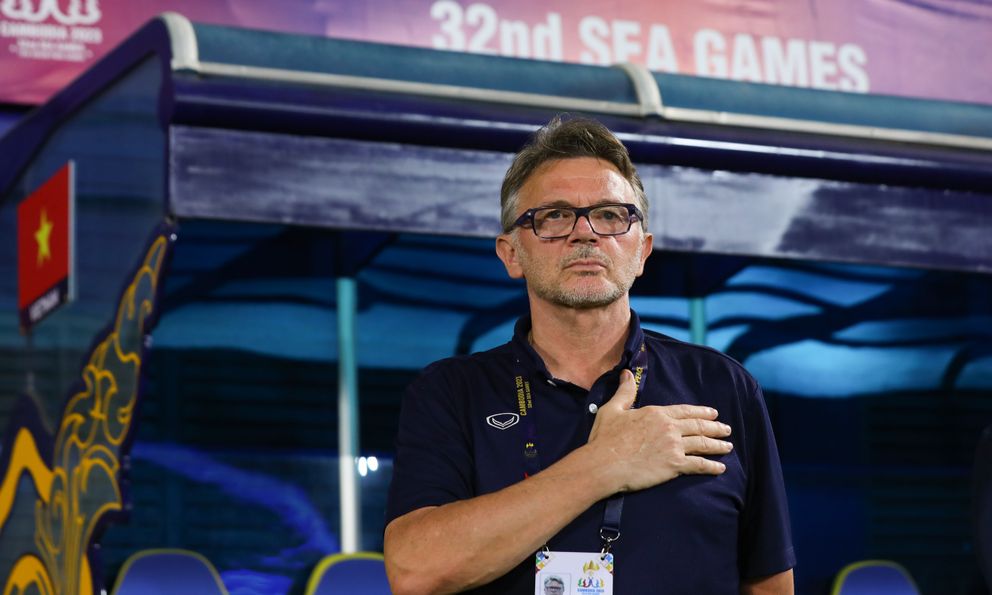 Cảm ơn HLV Troussier vì 3 