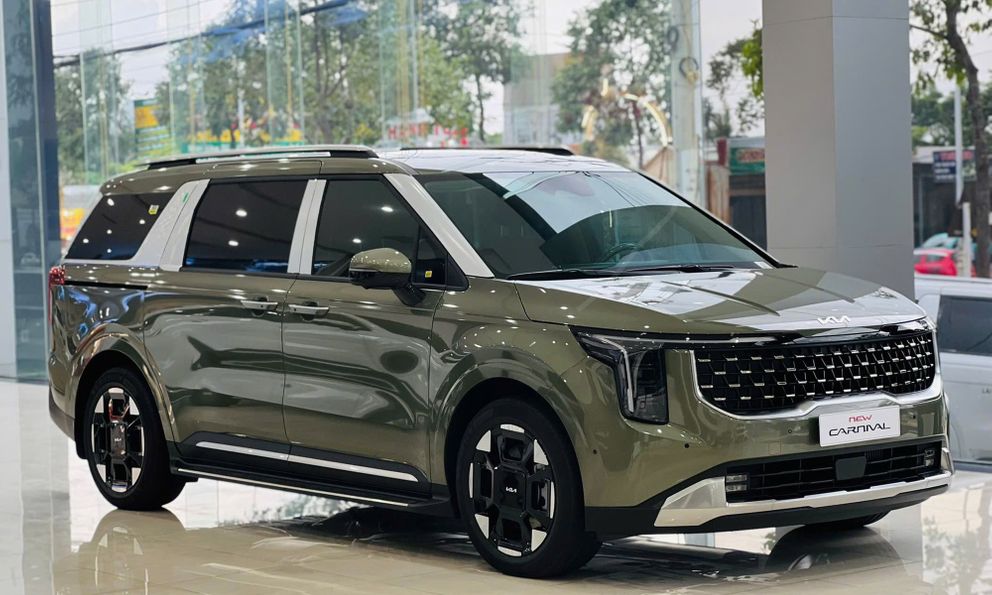 Loạt xe MPV giảm sâu tới trăm triệu: Cơ hội hiếm có