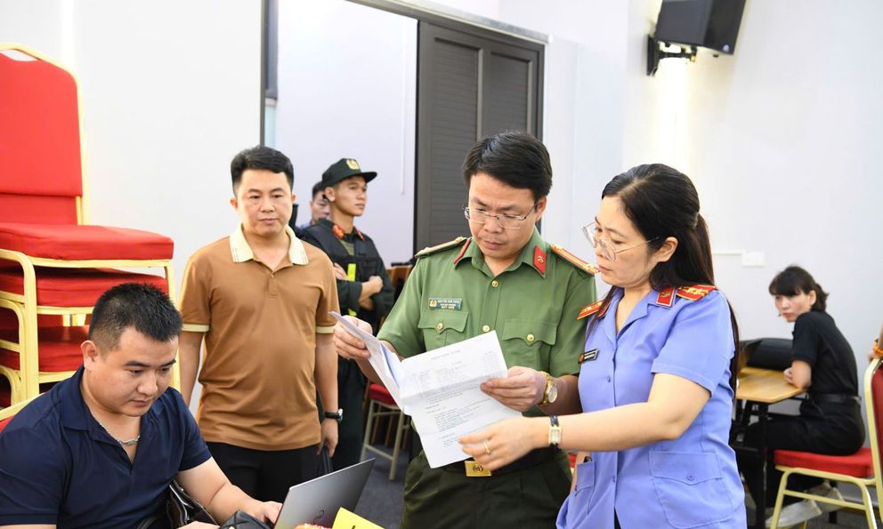 Ra quyết định khởi tố Nguyễn Thị Huyền sinh năm 1978