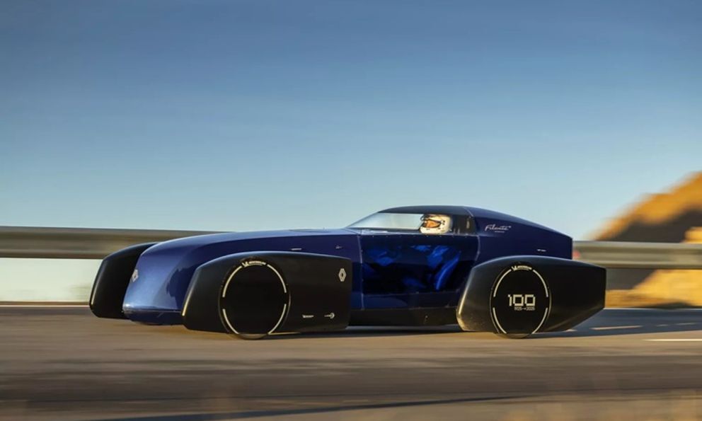 Chiếc xe điện chạy xa hơn 1.000 km/sạc trên cao tốc vẫn dư pin