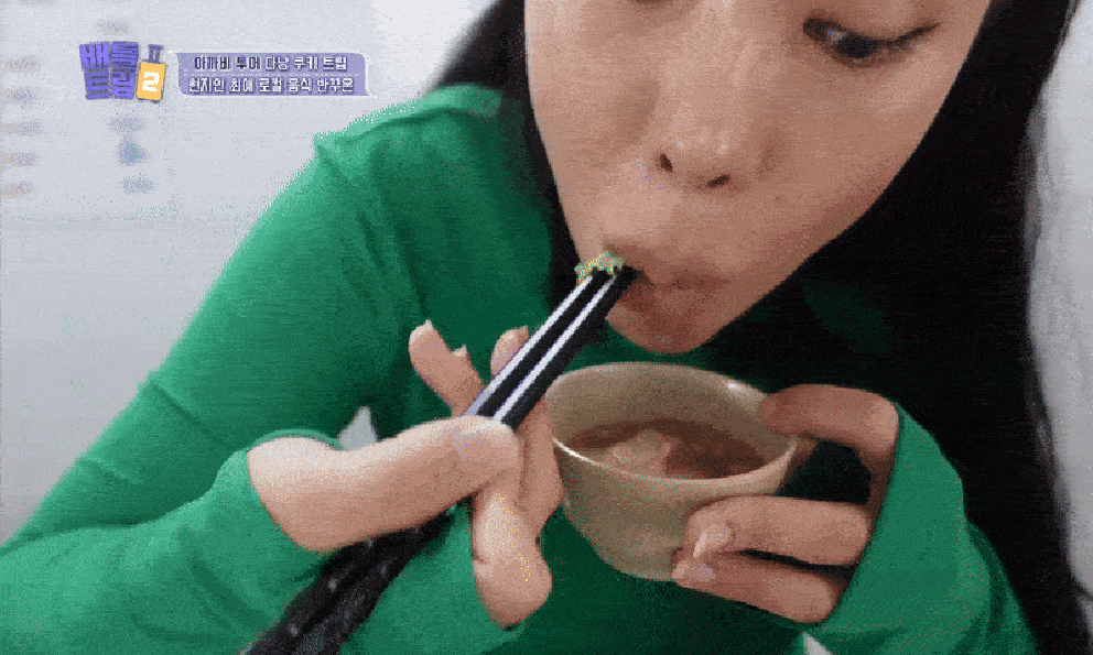 Món Việt Nam lên đài Hàn Quốc, giá rẻ, bán đầy vỉa hè, du khách nhận xét: 