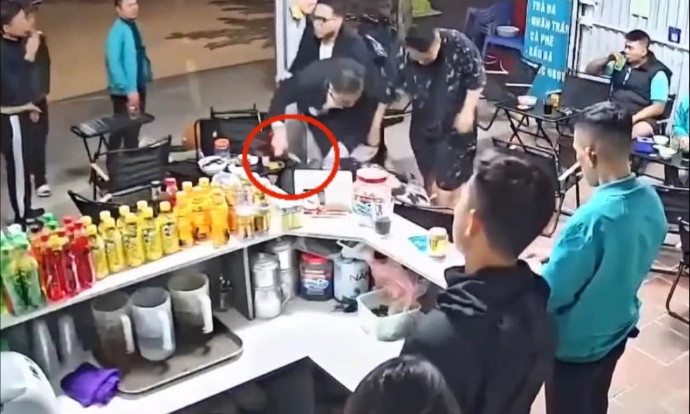 3 đối tượng đánh hội đồng thanh niên do mâu thuẫn sạc xe điện: Quá khứ 