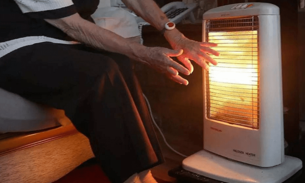 Bật điều hòa chế độ nóng hay dùng máy sưởi: Cái nào vừa ấm hơn, vừa tốn ít điện hơn?