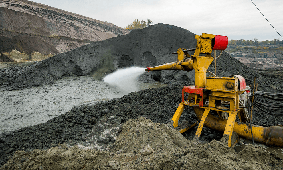 Dùng công nghệ đặc biệt, Nga đào được thứ ở độ sâu 60m dưới lòng đất: Thị trường Trung Quốc rất chuộng 