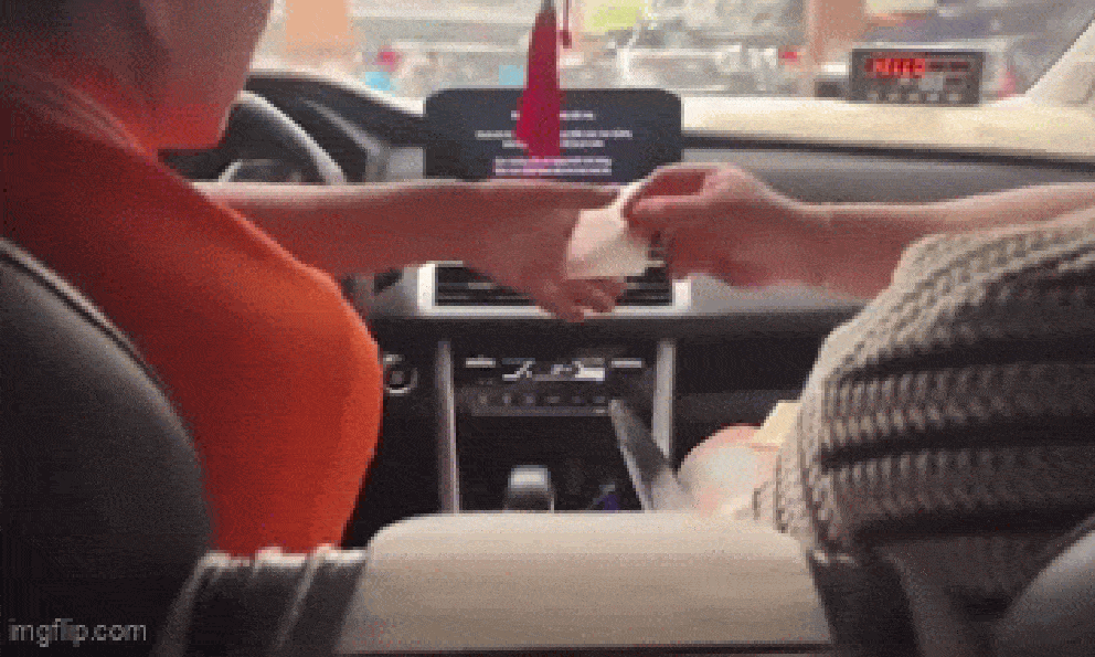 Danh tính tài xế trong đoạn clip 