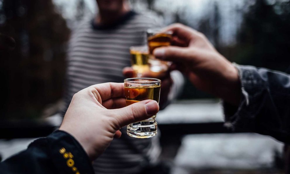 Sau khi uống rượu bia, nếu thấy dấu hiệu này, cẩn thận kẻo ung thư đã 