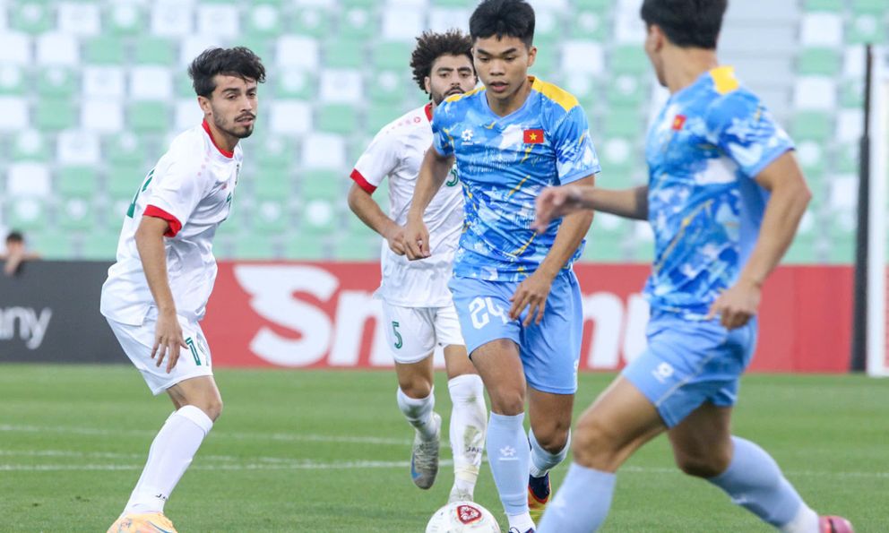 Danh sách U23 Việt Nam: HLV Kim Sang-sik gạch tên nhà vô địch AFF Cup vào phút chót?