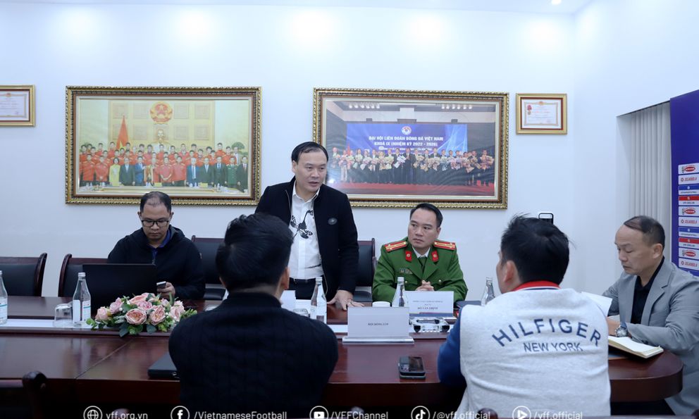 VFF mời công an, tổ chức họp nóng với 4 đội bóng Việt Nam vì hành vi thi đấu tiêu cực