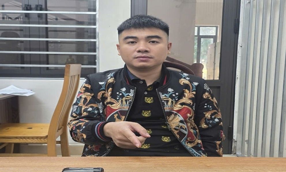 Thi hành lệnh bắt tạm giam đối với Vũ Đình Quyết