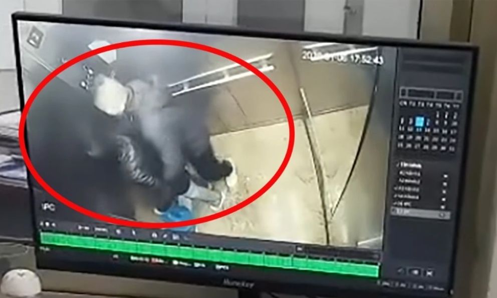 Người phụ nữ bị hành hung ở chung cư Hà Nội: Hành động bất thường của nam thanh niên trong thang máy