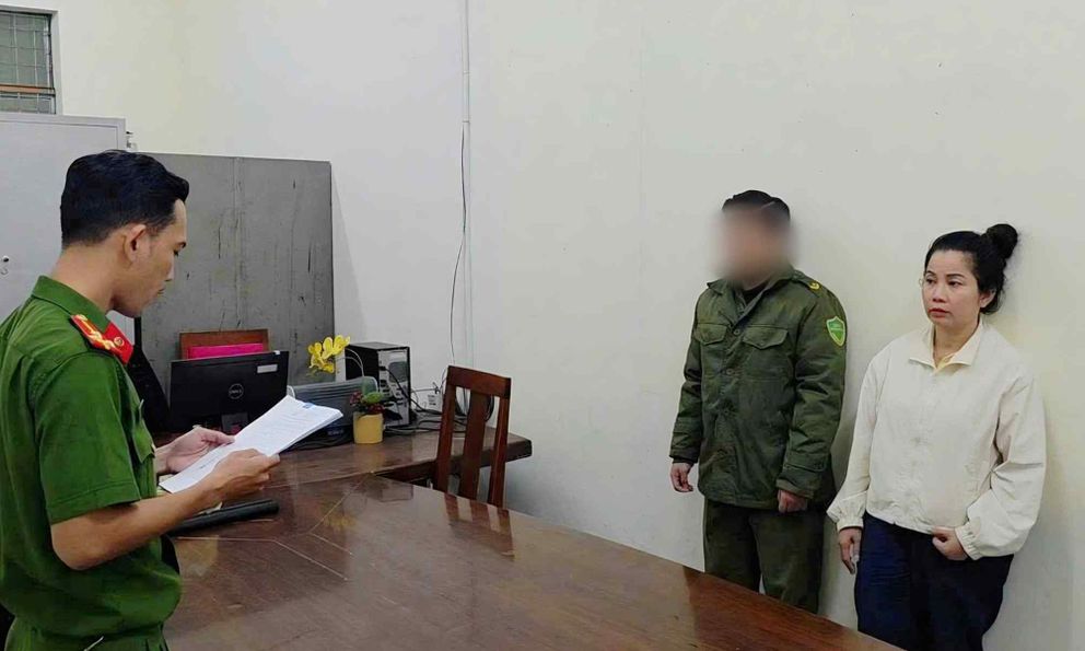 Từ vali quên ở sân bay, bắt bà chủ hàng Hồ Thị Thùy Dương 