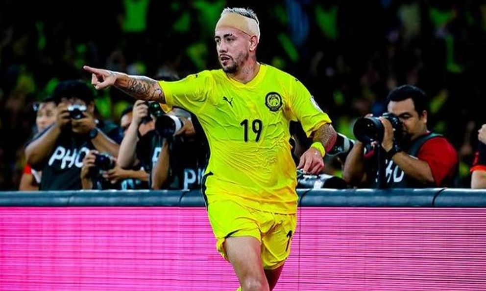 Sao Malaysia ghi bàn vào lưới Việt Nam nhận cái kết đắng, sắp phải giải nghệ