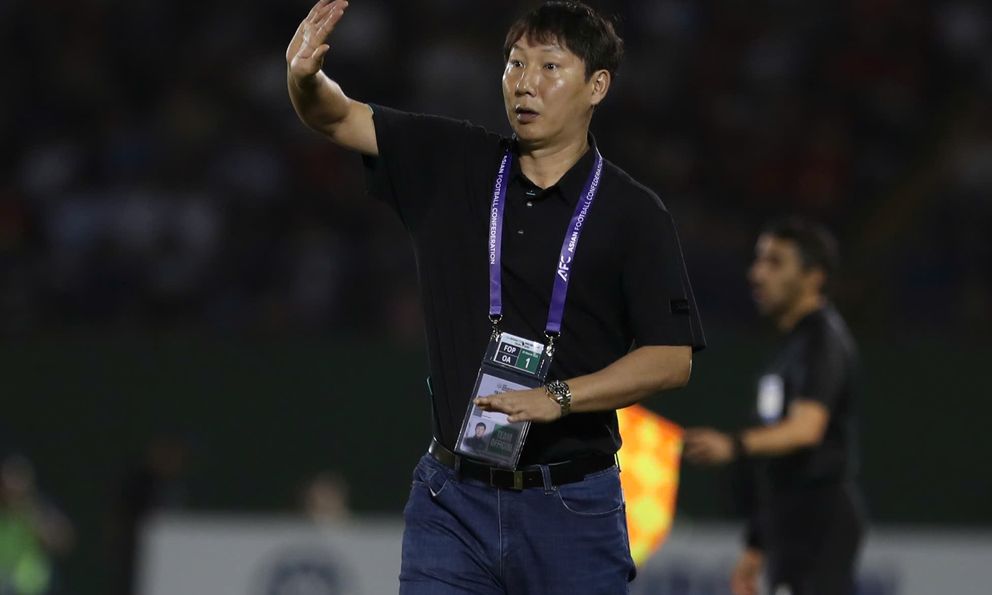 HLV Kim Sang-sik: “U23 Việt Nam đã cho tất cả thấy bóng đá Đông Nam Á mạnh như thế nào”