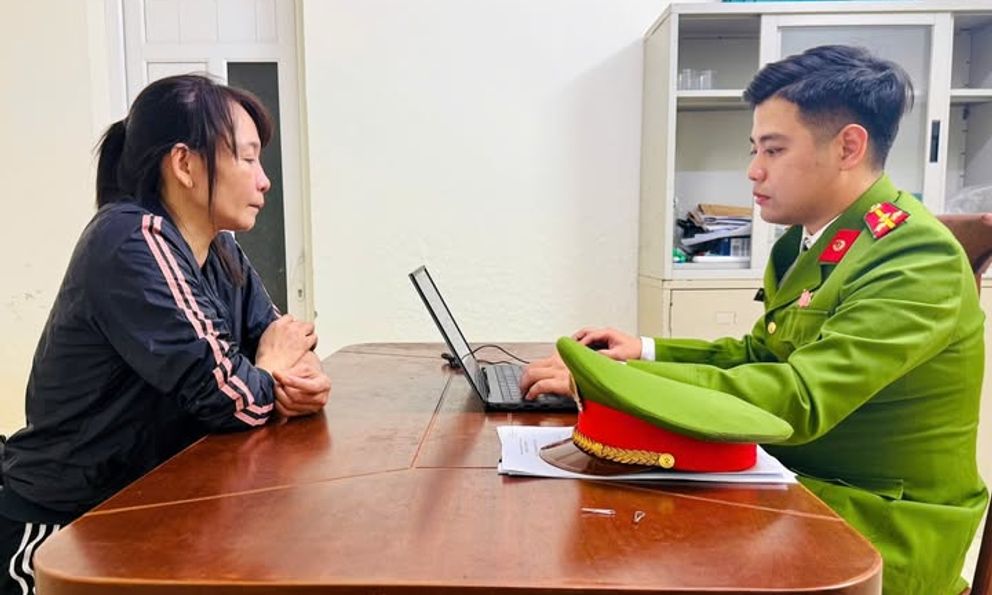 Ra lệnh cấm đi khỏi nơi cư trú đối với giám đốc Hà Thị Tú Oanh