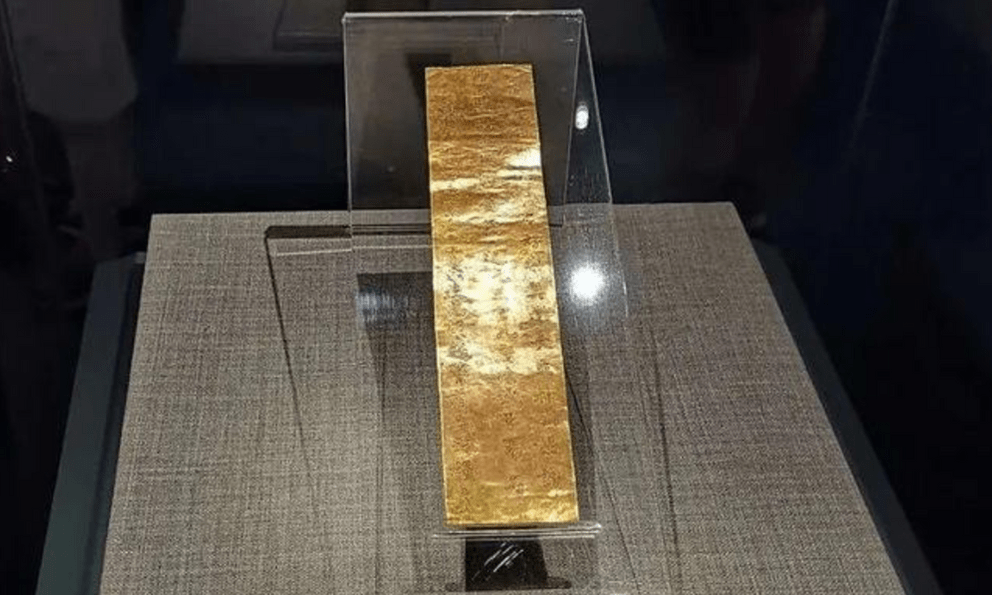 Lên núi hái thuốc, nông dân bất ngờ đào được miếng vàng 878 tỷ đồng, cơ quan chức năng lập tức vào cuộc