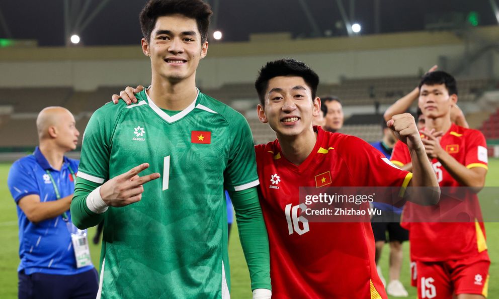 Thủ môn U23 Việt Nam quá “uy tín”: Trung Kiên và Cao Văn Bình cùng lọt top 5 giải châu Á