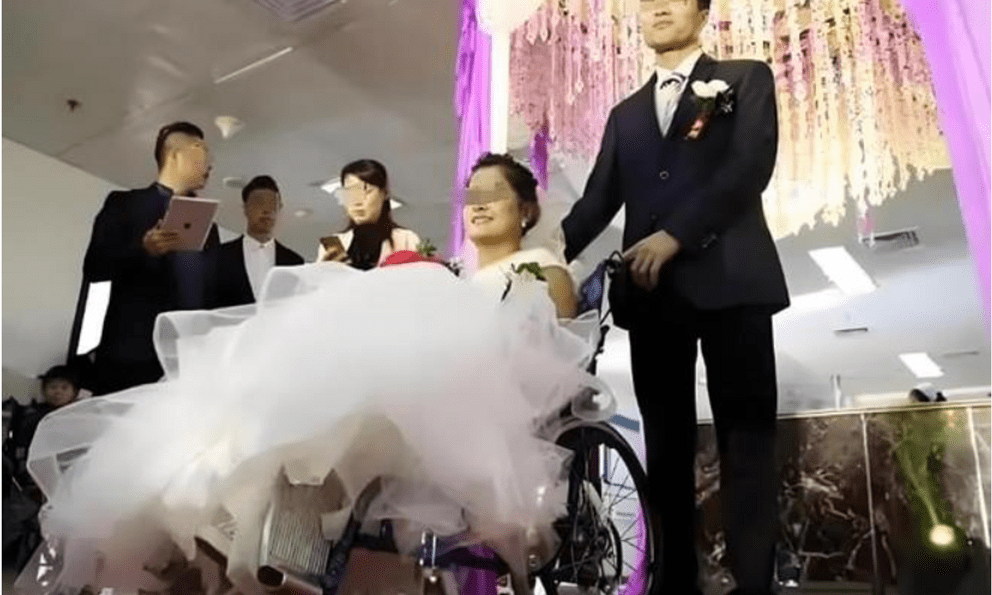 Mẹ chi gần 2 tỷ 