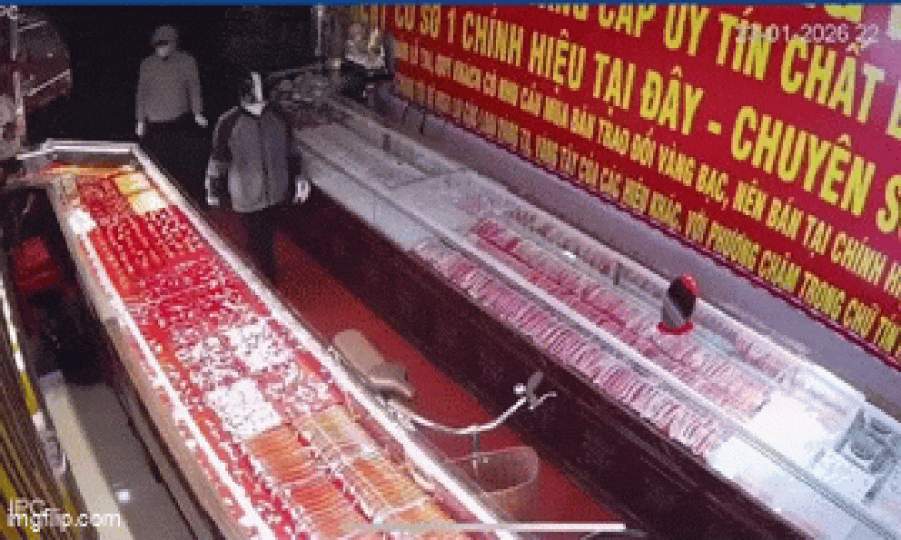 Camera vụ cướp vàng trong đêm ở Ninh Bình: 2 đối tượng có sự phân công rõ ràng