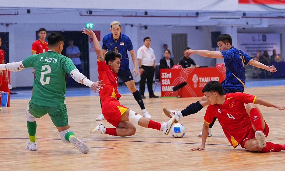 HLV Thái Lan “đe doạ” tuyển Việt Nam trước đại chiến ở giải châu Á