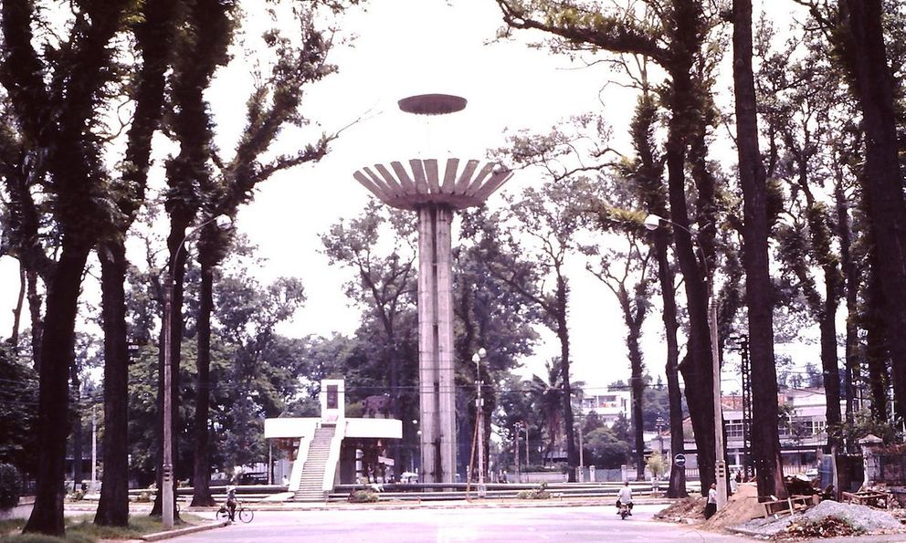 Cảnh tượng ngay lúc này tại công trường gần 60 năm giữa lòng TP.HCM: Nhiều người không tin vào mắt mình