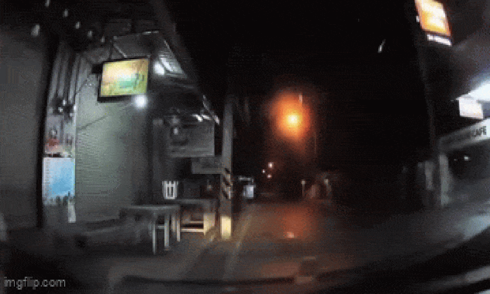 Người đàn ông đang đi thì bị xe bán tải tông tử vong, khoảnh khắc cuối đời của nạn nhân gây ám ảnh