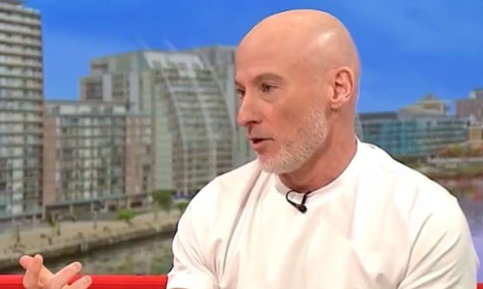 Huấn luyện viên đang “khỏe mạnh tuyệt đối” bỗng phát hiện ung thư giai đoạn sớm sau khi làm 1 việc