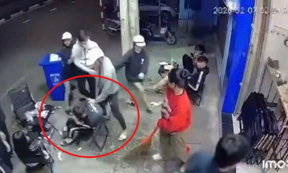 Nam sinh lớp 9 bị đánh tử vong khi đang ngồi uống nước: Đã rõ nguồn cơn