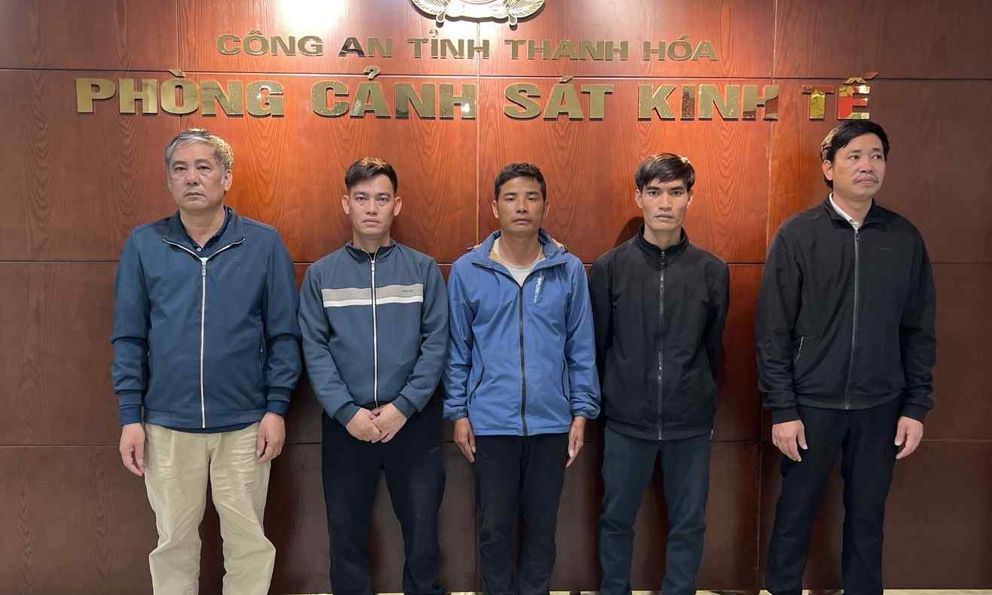 Khởi tố Nguyễn Thành Vinh SN 1988 và 4 bị can