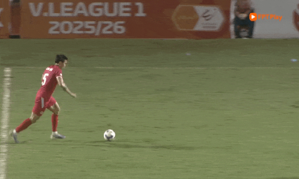 Siêu phẩm chấn động V.League & sự trở lại của 