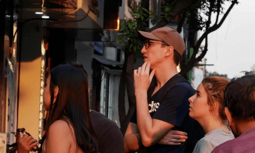 Món ăn từ 25.000 đồng/phần ở Việt Nam sang xứ kim chi đội giá gấp 5–6 lần vẫn đông khách xếp hàng