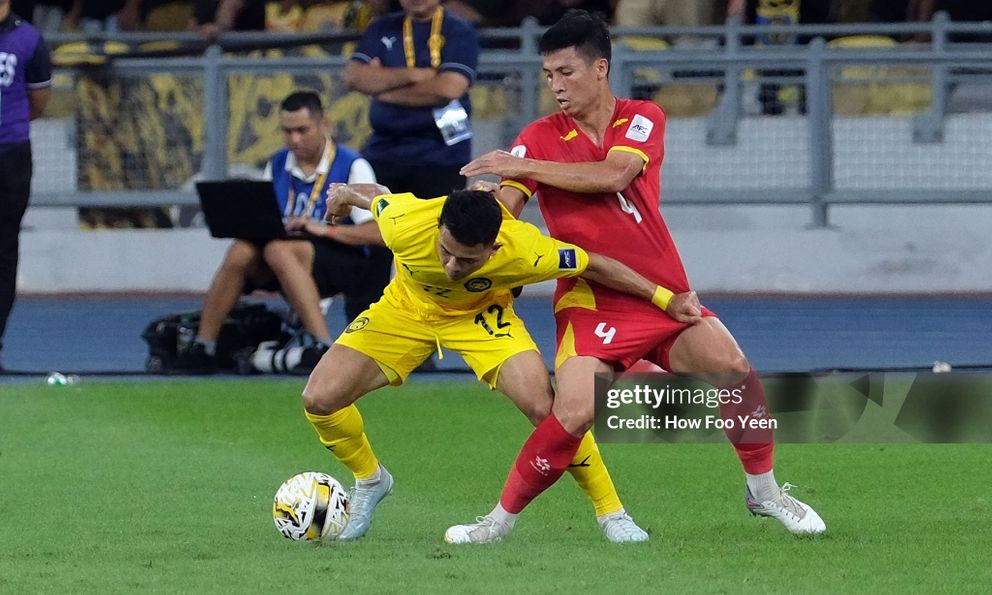 HLV Kim Sang-sik gặp khó: Ngôi sao 2 lần vô địch AFF Cup xác nhận không thể đấu Malaysia