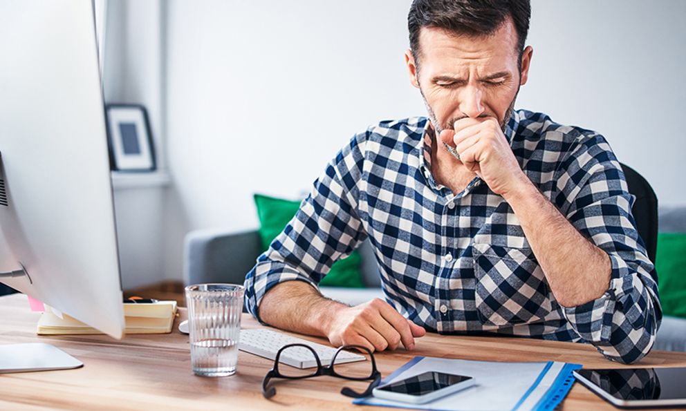 Ngày càng nhiều người dưới 50 tuổi đã mắc ung thư: Bác sĩ nêu rõ 6 dấu hiệu không được bỏ qua