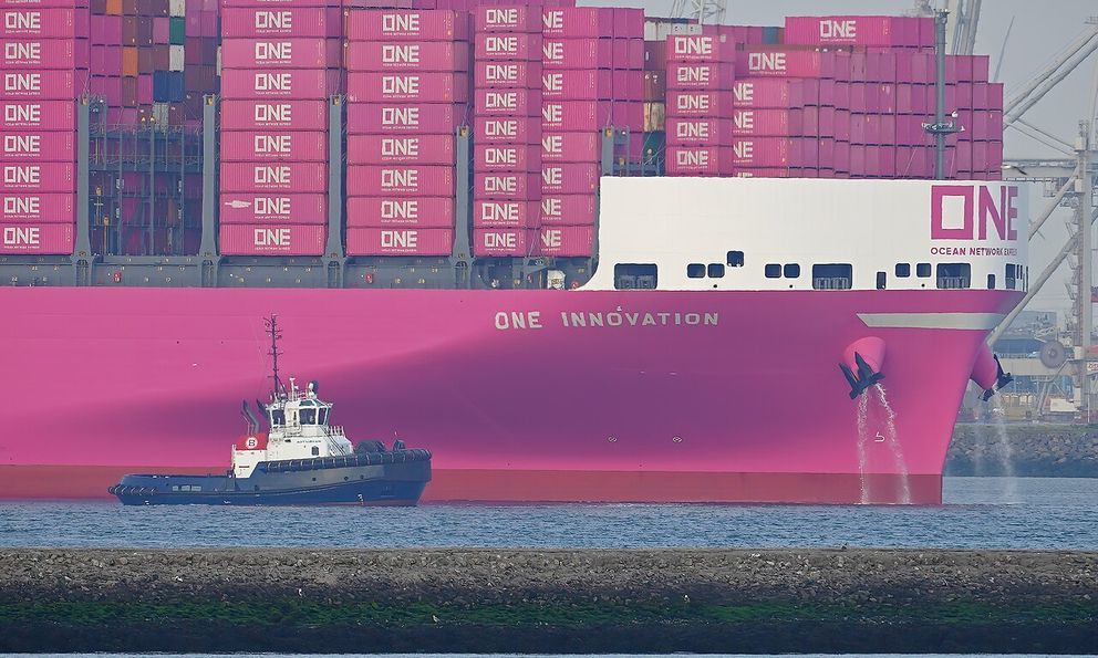 Siêu tàu lớn nhất thế giới phá vỡ kỷ lục lịch sử: Rung chuyển ngành vận tải biển toàn cầu