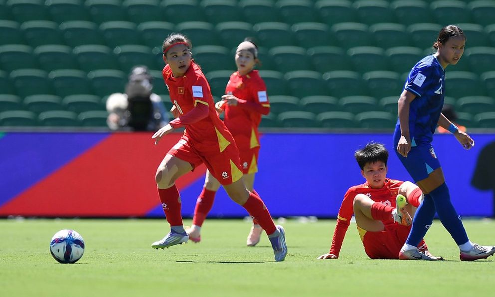 Báo Trung Quốc chê ĐT Việt Nam thi đấu như “thảm họa”, gây ra cú sốc ở giải châu Á