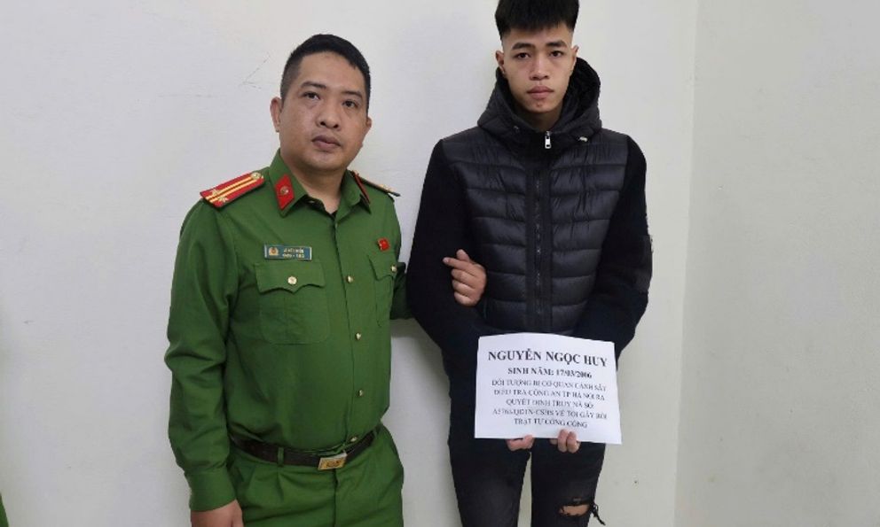 Đối tượng Nguyễn Ngọc Huy SN 2006 ra đầu thú