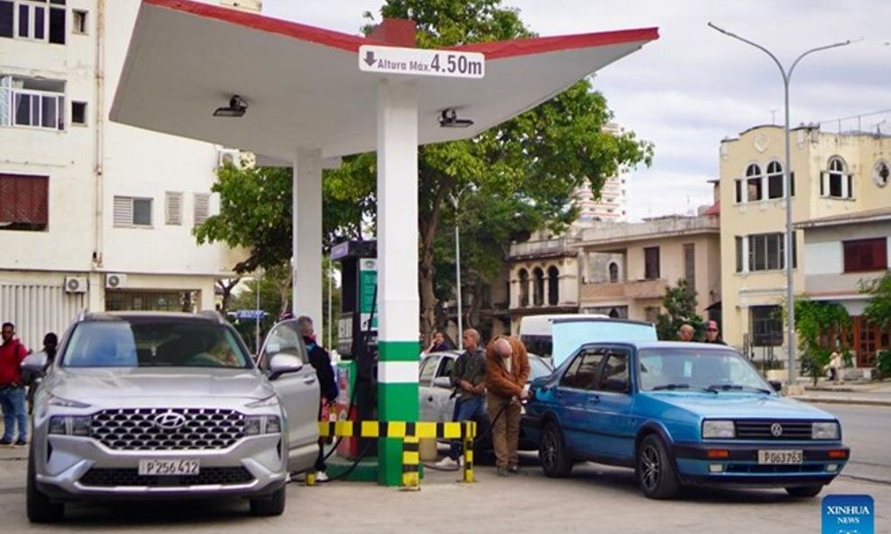 Giá xăng dầu đắt đỏ, mất điện triền miên: Hé lộ giải pháp vượt khó của người Cuba
