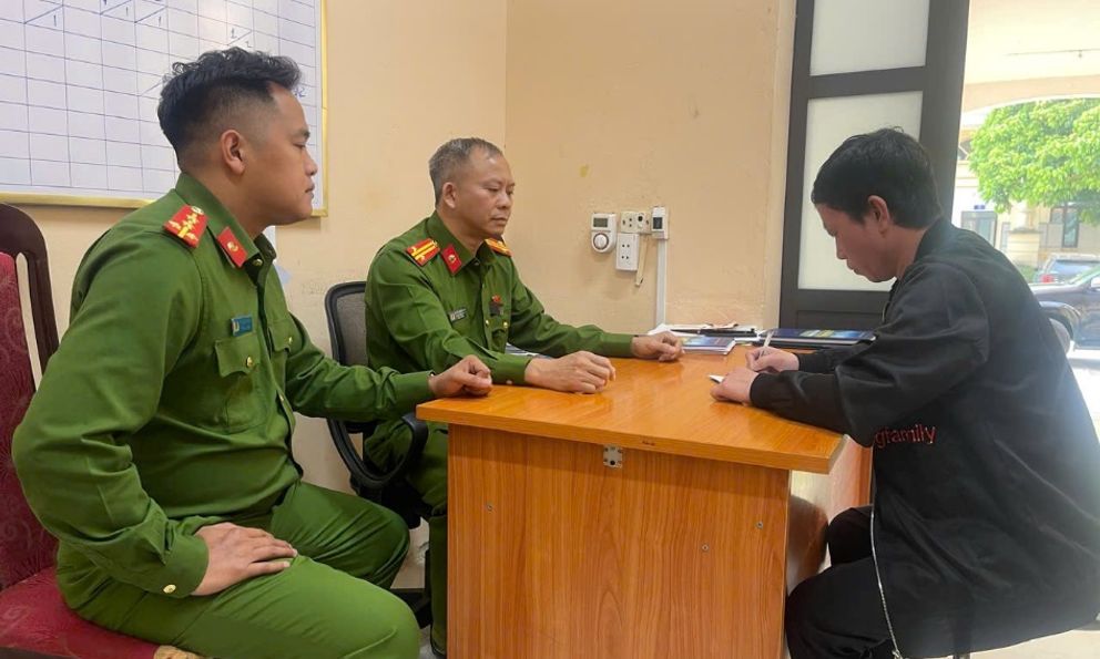 Đối tượng Trịnh Bá Thành ra đầu thú 