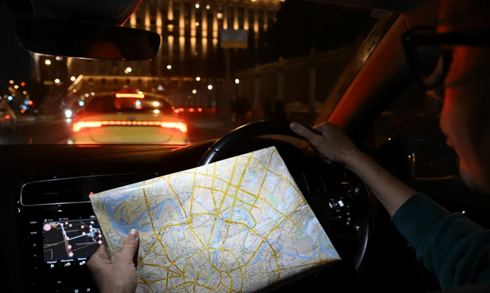 Nga chứng kiến hiện tượng chưa từng có: Người dân ở Moskva đổ xô đi mua những món đồ công nghệ lỗi thời