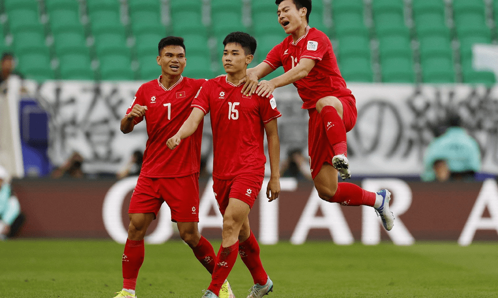 Tuyển Việt Nam sắp đấu sao Arsenal khoác áo tuyển Indonesia?