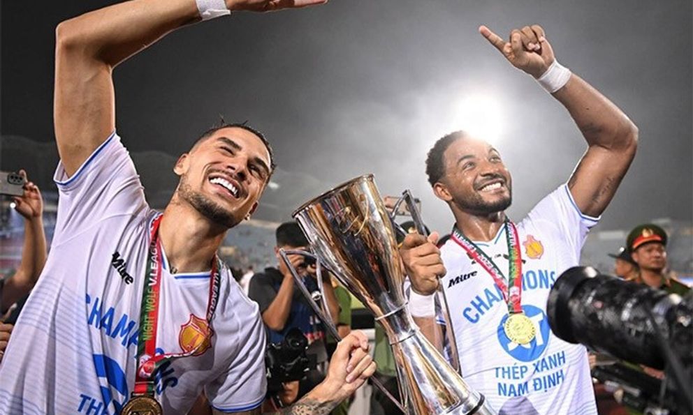 Báo Malaysia đặc biệt để tâm, dè chừng dàn sao gốc Brazil của ĐT Việt Nam