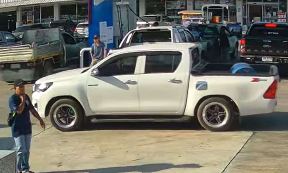 Giá nhiên liệu tăng cao, tài xế ở Thái Lan đổ 100 lít dầu diesel rồi lái đi mất, chủ cây xăng phát đi cảnh báo nóng